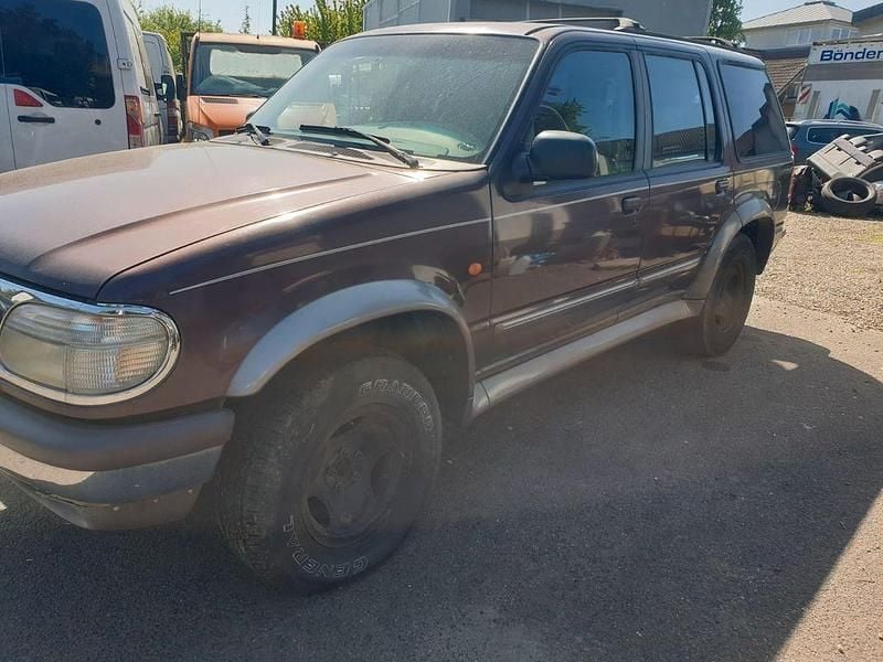 Second-hand Ford Explorer 204 CP (150 kW) 1998 Mov SUV