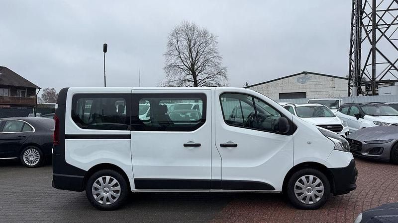 Gebraucht Renault Trafic Expression 120 PS (88 kW) 2015 Weiß Van / Kleinbus