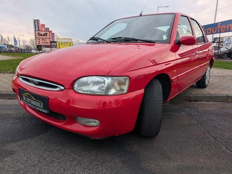 Gebraucht Ford Escort Ghia 90 PS (66 kW) 1996 Rot (metallic) Limousine