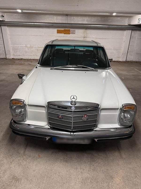 Gebraucht Mercedes W114 185 PS (136 kW) 1973 Weiß Coupé