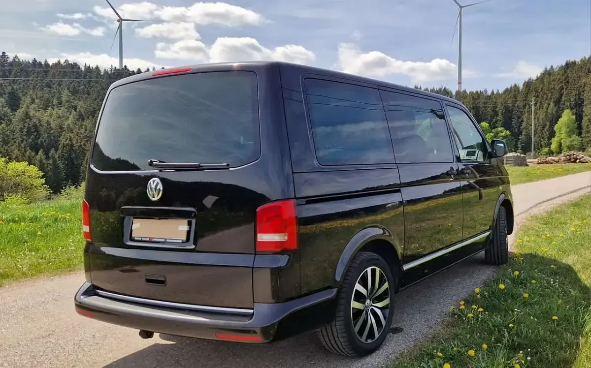 Gebraucht VW Multivan Highline 180 PS (132 kW) 2015 Schwarz Van / Kleinbus