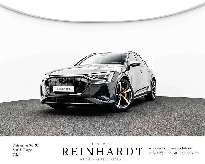 Daytonagrau perleffekt Gebraucht 2023 Audi e-tron Ambiente SUV | 47.340 € (Superpreis) - Bild 1/3