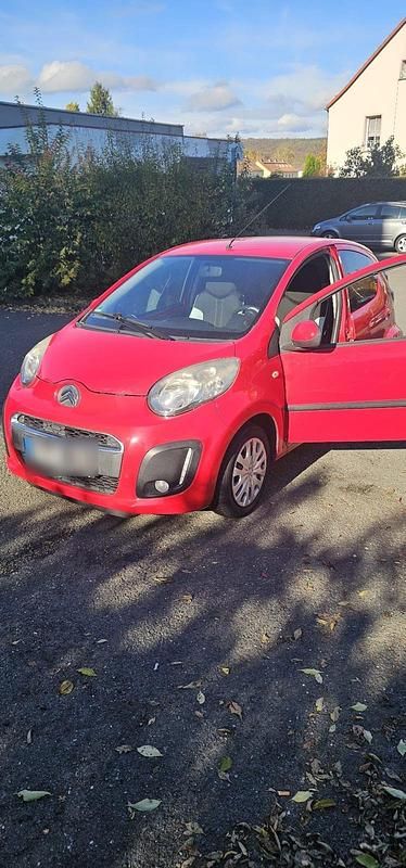 Rot Gebraucht 2013 Citroën C1 Kleinwagen | 4.750 € (Fairer Preis) - Bild 1/4