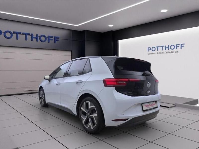 Gebraucht VW ID.3 Pro 150 kW (204 PS) 2023 Weiss Kleinwagen