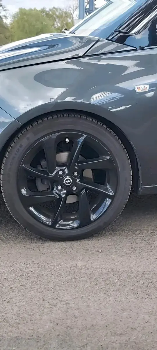 Używany Opel Adam Edition 90 KM (66 kW) 2018 Szary Hatchback