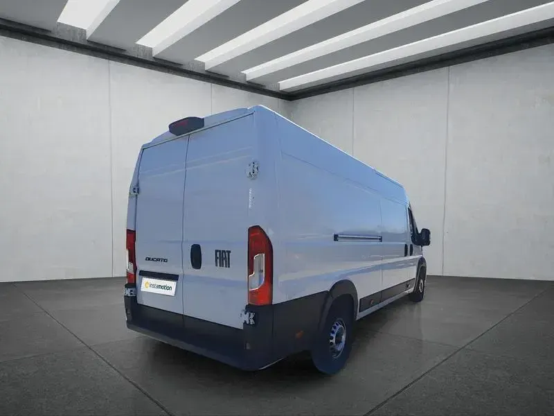 Gebraucht Fiat Ducato 179 PS (131 kW) 2024 Weiß Van