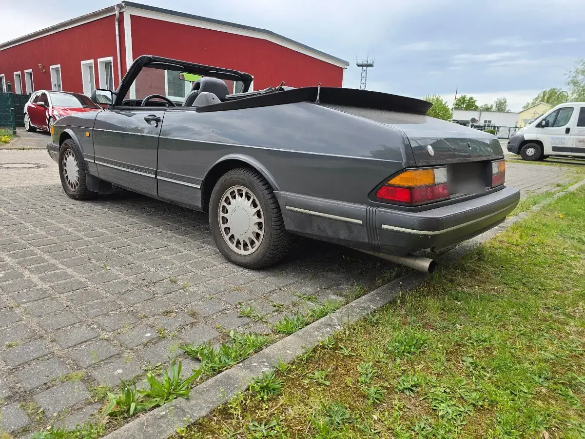 Usata Saab 900 Cabriolet 160 CV (117 kW) 1991 Grigio Cabrio