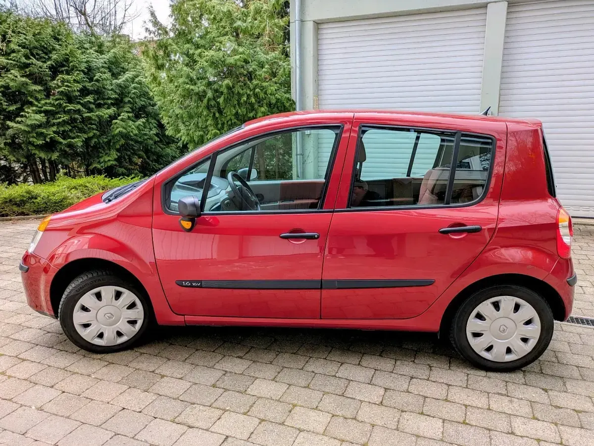 Second-hand Renault Modus 88 CP (64 kW) 2005 Roșu Monovolum