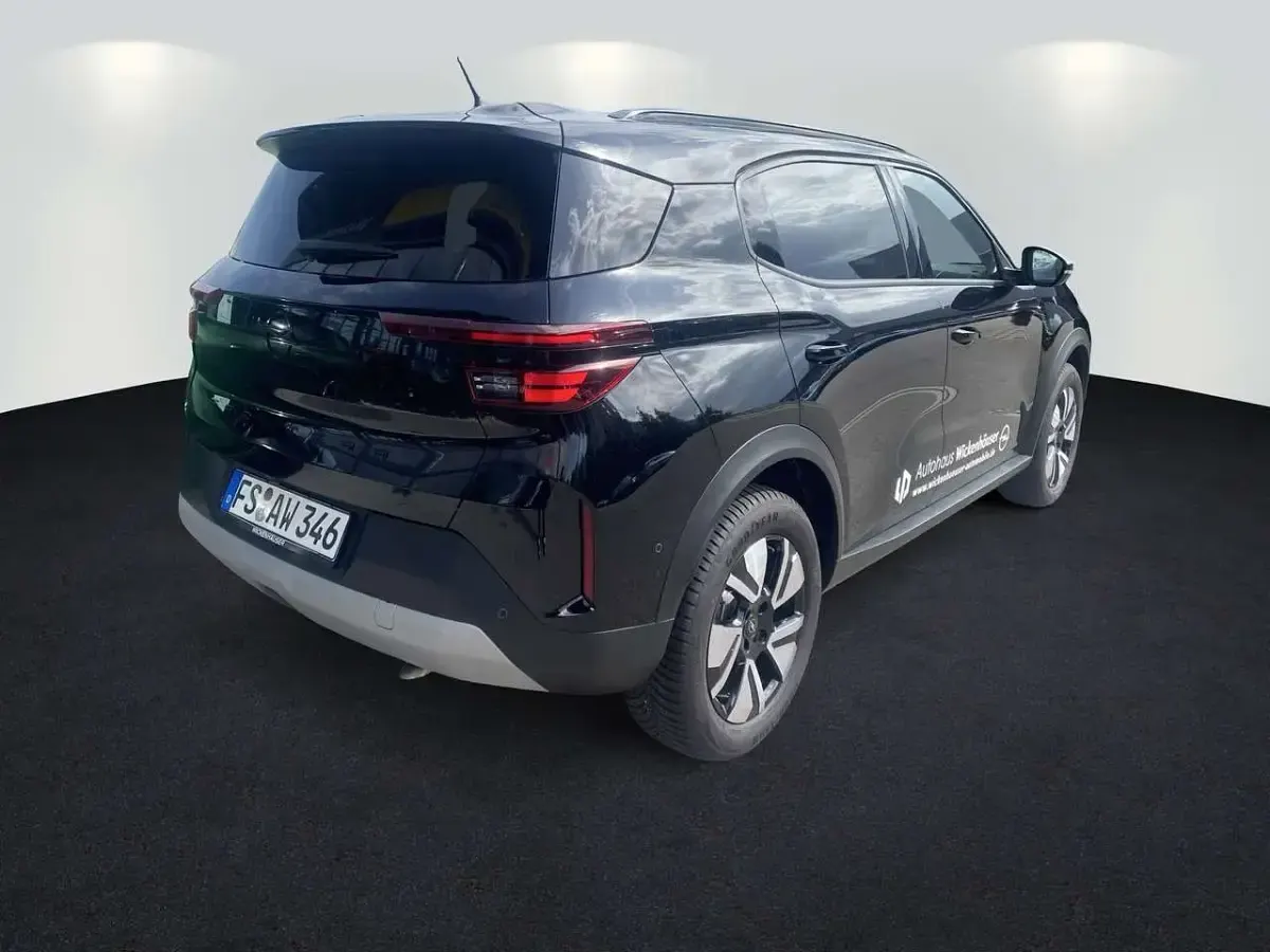 Gebraucht Opel Frontera 136 PS (100 kW) 2025 Schwarz SUV