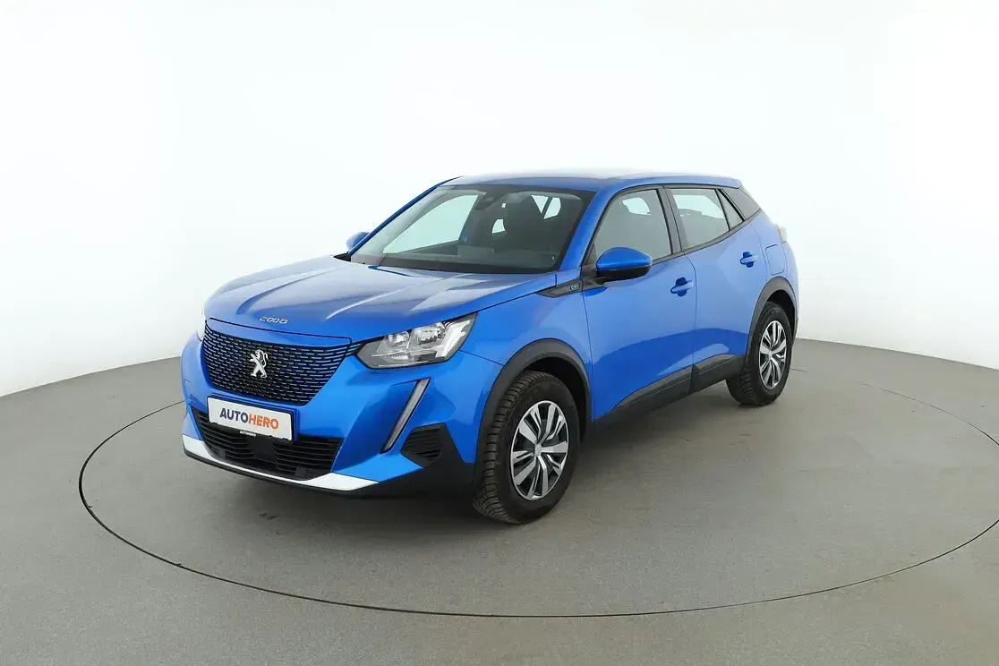 Gebraucht Peugeot e-2008 Active 100 kW (136 PS) 2022 SUV