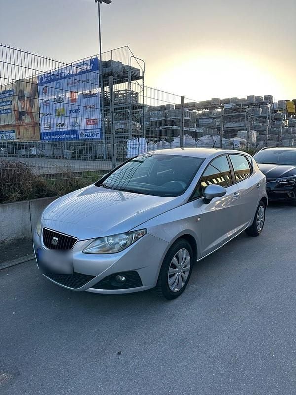 Gebraucht Seat Ibiza Style 90 PS (66 kW) 2011 Silber Kleinwagen