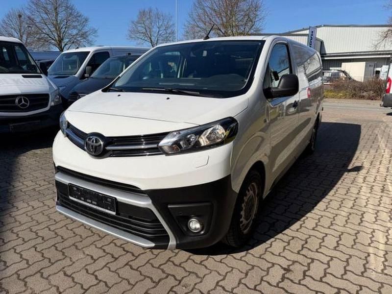 Gebraucht Toyota Proace 122 PS (89 kW) 2019 Weiß Van / Kleinbus