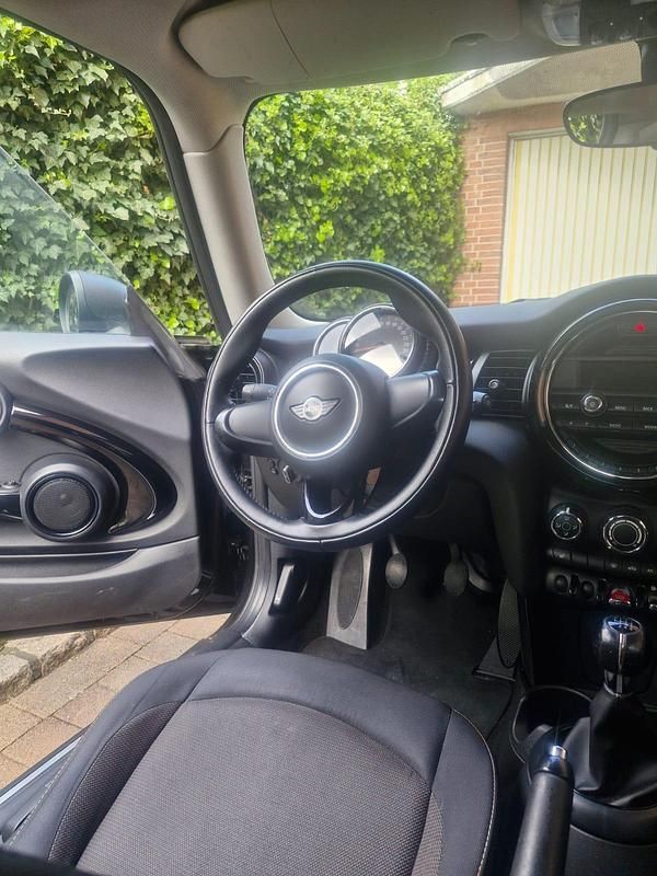 Gebraucht Mini ONE 75 PS (55 kW) 2015 Schwarz Kleinwagen