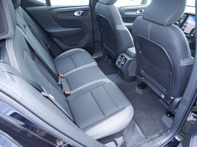 Gebraucht Volvo XC40 Ultimate 300 kW (408 PS) 2024 Onyx schwarz SUV