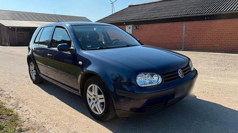 Gebraucht VW Golf IV Edition 75 PS (55 kW) 2001 Blau Kleinwagen