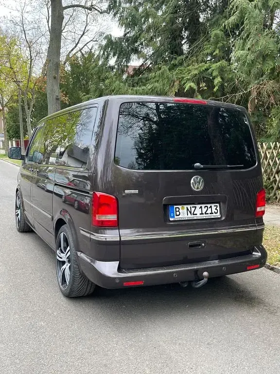 Gebraucht VW Multivan 174 PS (127 kW) 2008 Violet Van / Kleinbus