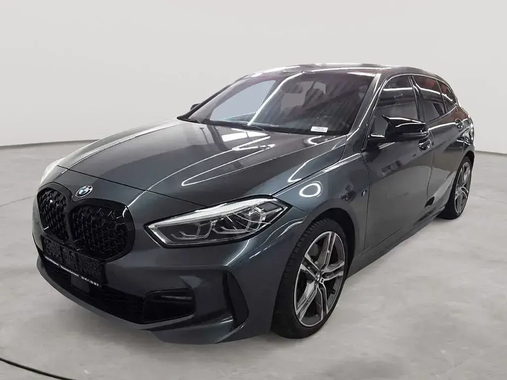 Gebraucht BMW 120 M Sport 190 PS (139 kW) 2021 Grau Limousine