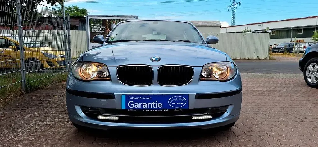 Gebraucht BMW 116 122 PS (89 kW) 2009 Grau Kleinwagen