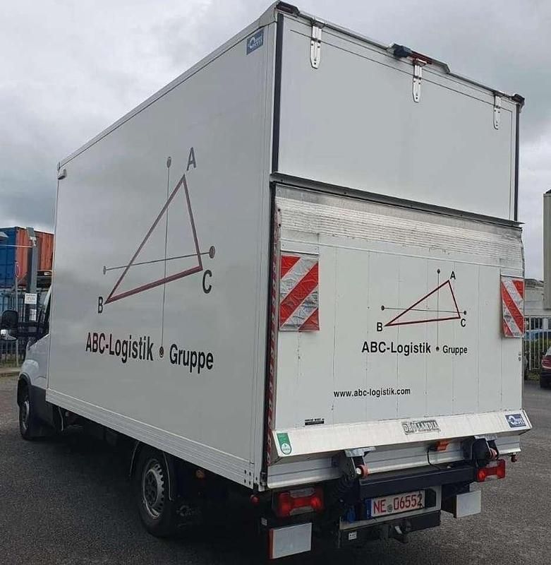 Gebraucht Iveco Daily 179 PS (131 kW) 2021 Weiß Van