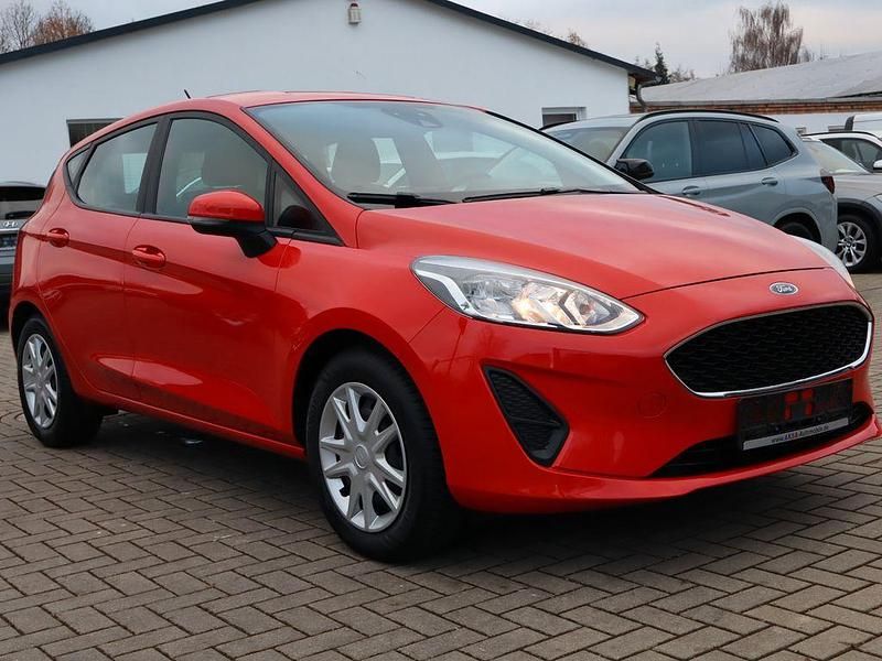 Gebraucht Ford Fiesta Trend 75 PS (55 kW) 2021 Rot Limousine