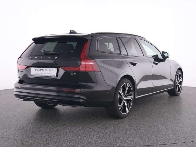 Gebraucht Volvo V60 Plus 197 PS (144 kW) 2023 Schwarz Kombi