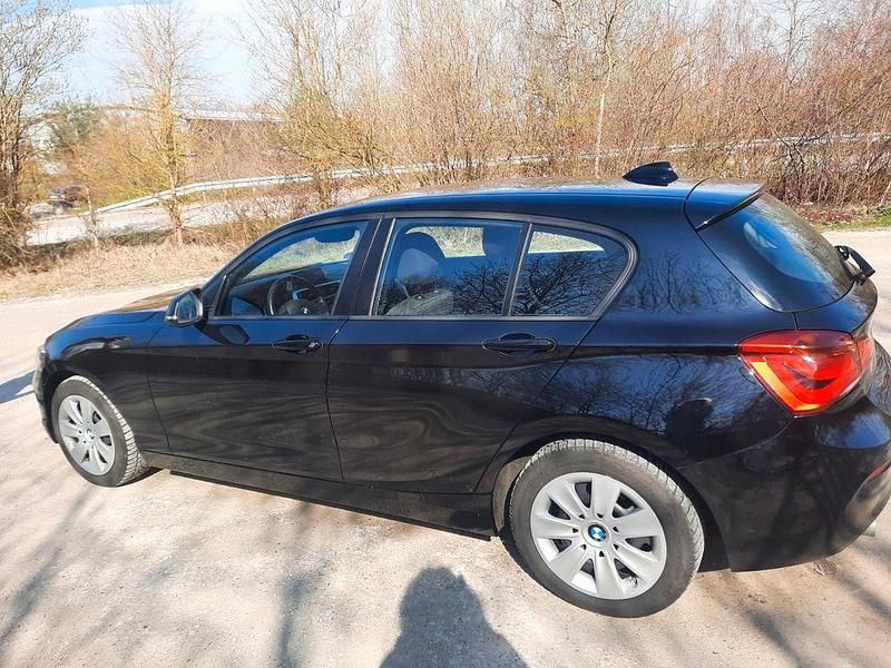 Gebraucht BMW 118 136 PS (100 kW) 2019 Schwarz Kleinwagen