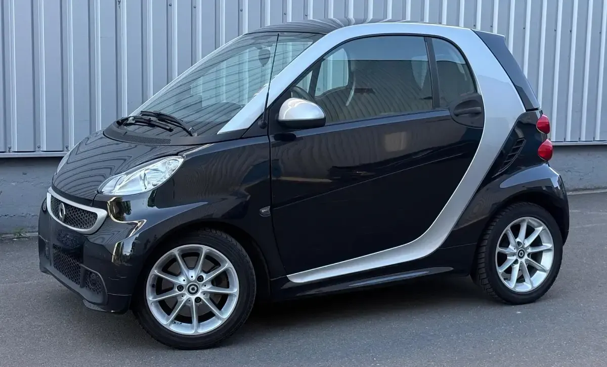 Gebraucht Smart ForTwo Coupé 71 PS (52 kW) 2013 Schwarz Coupé