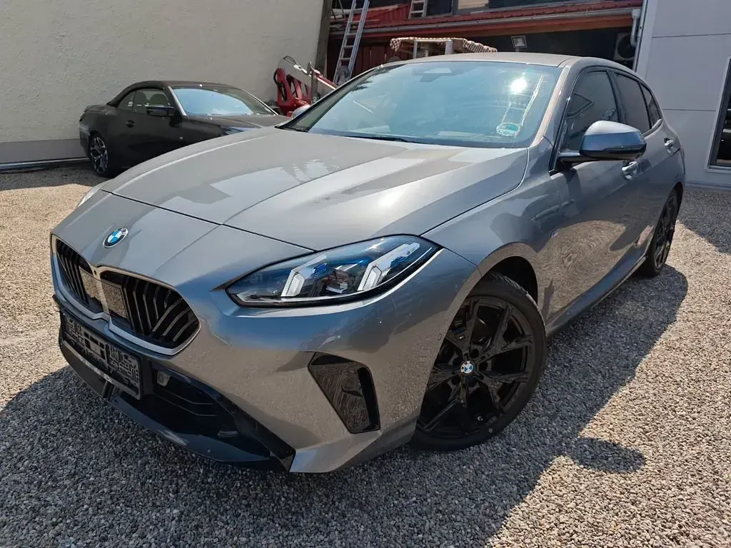 Gebraucht BMW 120 M Sport 170 PS (125 kW) 2024 Grau Limousine