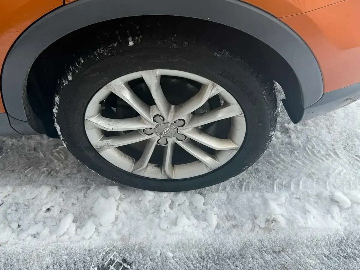 Gebraucht Audi Q3 170 PS (125 kW) 2011 Orange SUV