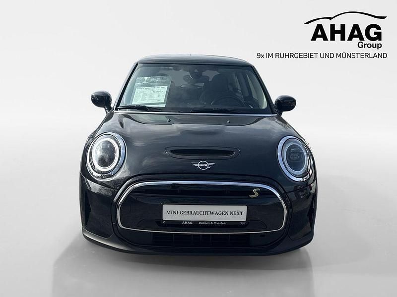 Gebraucht Mini Cooper SE 135 kW (184 PS) 2023 Schwarz Kleinwagen