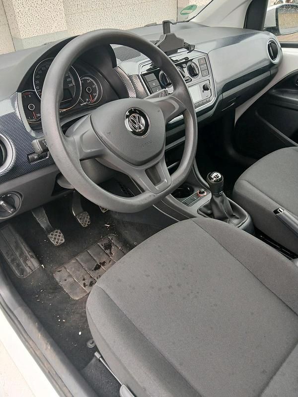 Gebraucht VW up! Move 60 PS (44 kW) 2017 Weiß Kleinwagen