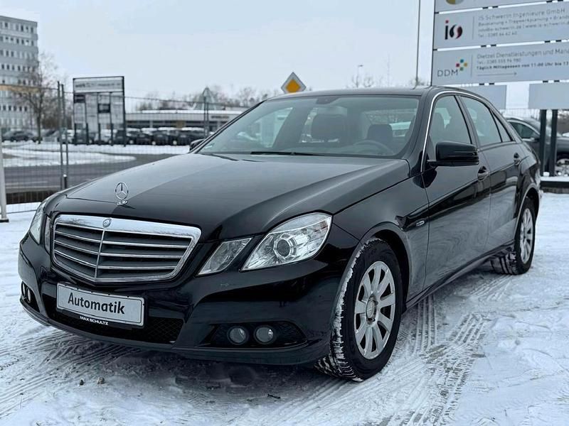 Gebraucht Mercedes E220 170 PS (125 kW) 2009 Schwarz Limousine