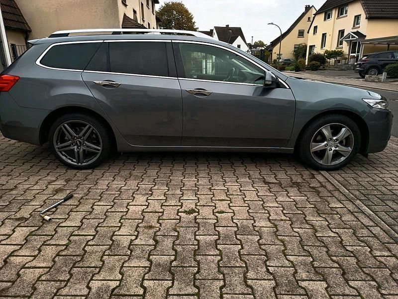 Gebraucht Honda Accord 150 PS (110 kW) 2012 Grau Kombi