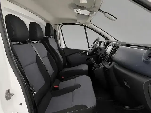 Gebraucht Opel Vivaro-e Combi 120 PS (88 kW) 2019 Weiß Van / Kleinbus