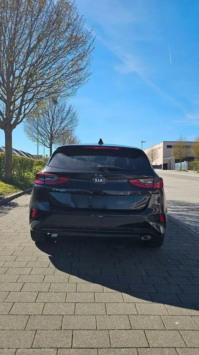 Occasion Kia Ceed Platinum Edition 140 ch (102 kW) 2018 Noir Citadine