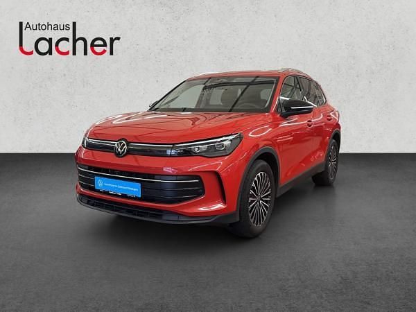Gebraucht VW Tiguan Goal 150 PS (110 kW) 2025 Rot (persimmon red metallic) SUV