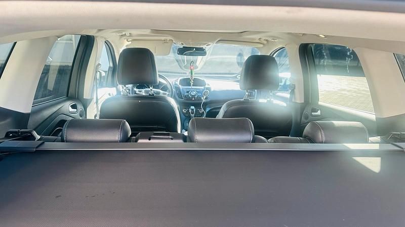 Gebraucht Ford Kuga 163 PS (119 kW) 2013 Grau SUV