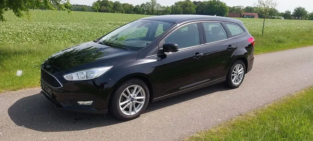 Gebraucht Ford Focus 125 PS (91 kW) 2017 Schwarz Limousine