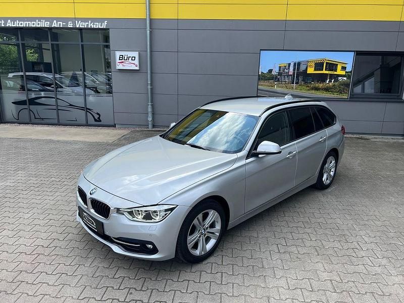 Silber Gebraucht 2018 BMW 320 Sport Line Limousine | 19.990 € (Fairer Preis) - Bild 1/4