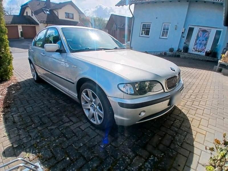 Gebraucht BMW 320 170 PS (125 kW) 2002 Silber Limousine