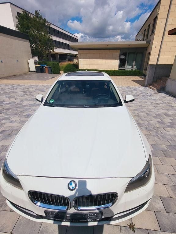 Weiß Gebraucht 2014 BMW 535 Limousine | 16.500 € (Superpreis) - Bild 1/4