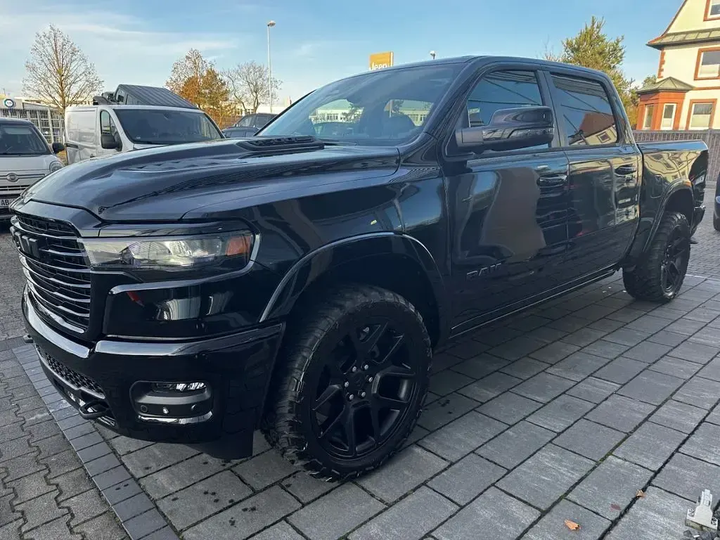 Neu Dodge Ram 426 PS (313 kW) 2025 Schwarz Pickup