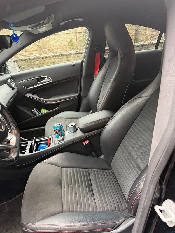 Gebraucht Mercedes CLA200 AMG line 136 PS (100 kW) 2015 Schwarz Coupé