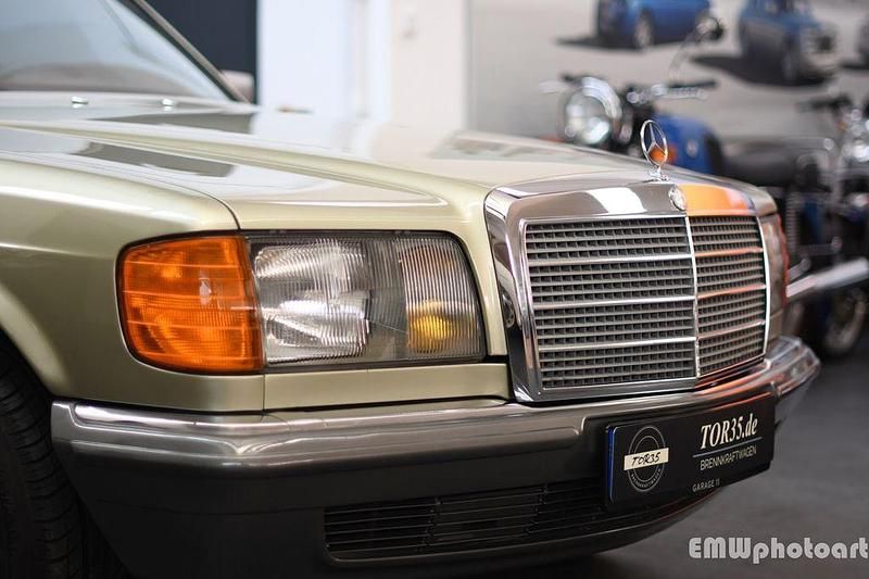 Gebraucht Mercedes 280 185 PS (136 kW) 1983 Silberdistel metallic Limousine