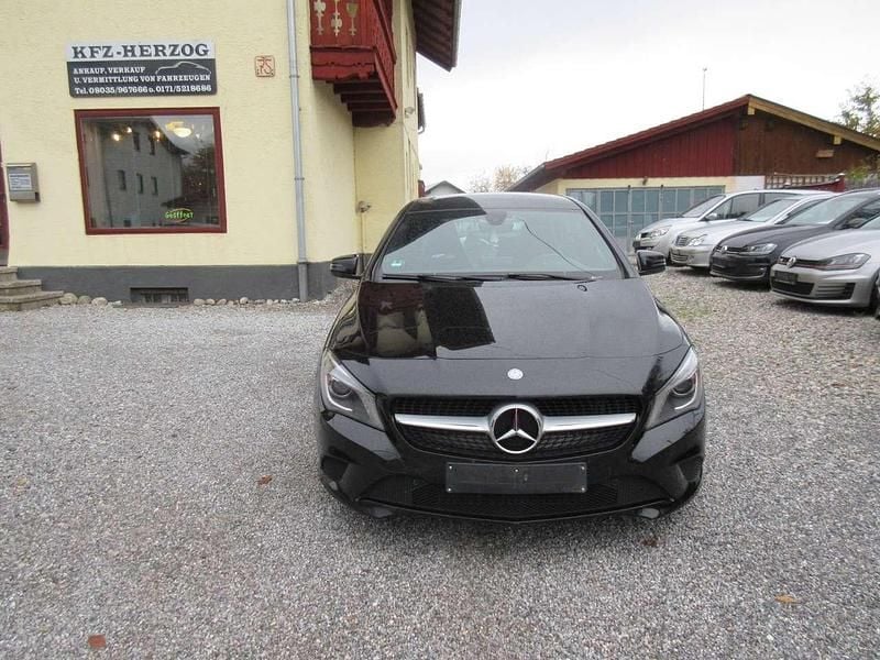Gebraucht Mercedes CLA220 Shooting Brake 177 PS (130 kW) 2016 Other Kombi