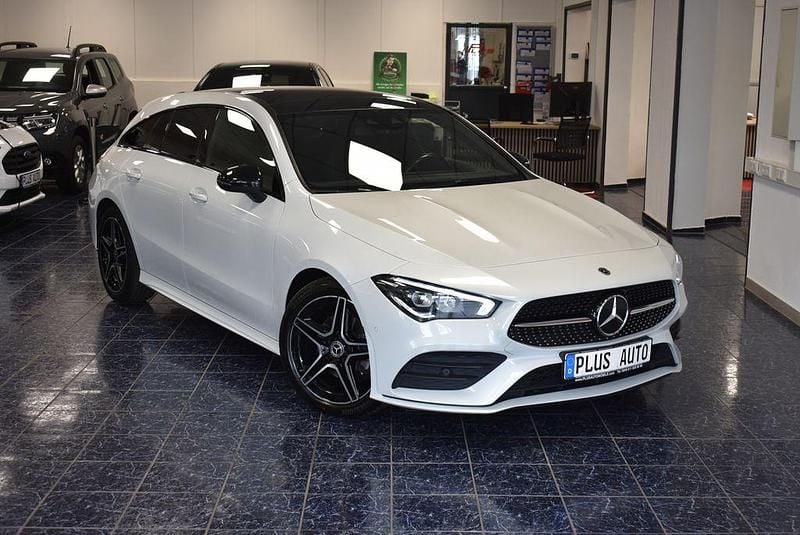 Weiß Gebraucht 2021 Mercedes CLA200 Shooting Brake AMG Kombi | 23.870 € (Etwas zu teuer) - Bild 1/4