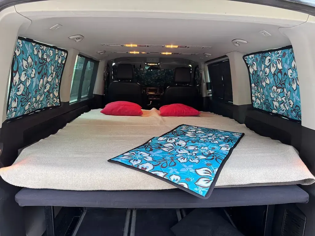 Gebraucht VW Multivan 150 PS (110 kW) 2019 Grau Van / Kleinbus