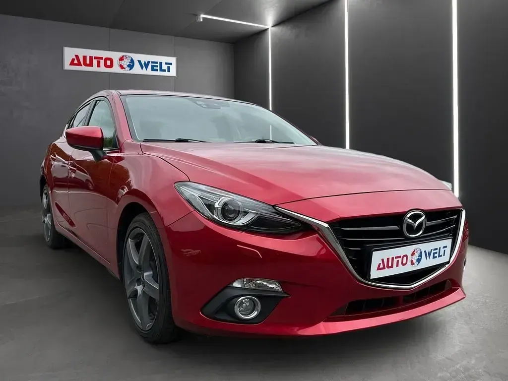 Gebraucht Mazda 3 120 PS (88 kW) 2015 Rot Limousine