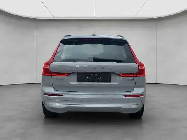 Gebraucht Volvo XC60 Core 250 PS (183 kW) 2024 Grau SUV