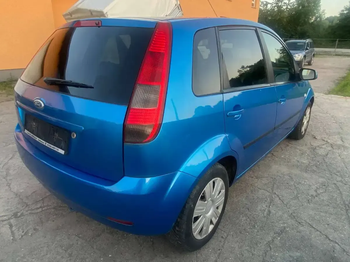 Gebraucht Ford Fiesta Trend 80 PS (58 kW) 2005 Blau Kleinwagen